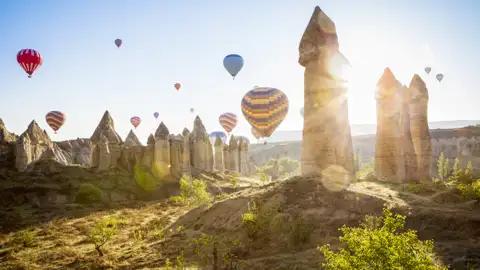 Genießen auf Ihrer individuellen Reise nach Istanbul und Kappadokien eine Fahrt iim Heißluftballon.