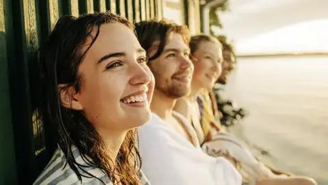 Im schwedischen Sommer locken zahlreiche Seen zum Baden.