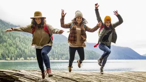 Auf unserer YOUNG LINE Rundreise entdecken wir alle kanadischen Klassiker von Calgary bis Vancouver.