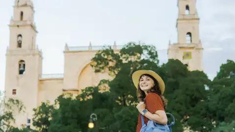 Zusammen schlendern wir durch die weiße Stadt Merida und schnuppern Cityflair zwischen Kolonialbauten und lieblichen Plazas.