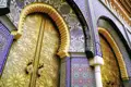 Die Ornamentik marrokanischer Paläste zieht die jungen Reisenden auf dieser Tour durch Marokko immer wieder in ihren Bann.