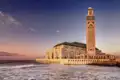 In Casablanca bewundern wir auf unserer YOUNG LINE Rundreise durch Marokko die beeindruckende Moschee Hassan II.