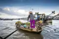 Der Besuch eines schwimmenden Marktes im Mekongdelta steht auch auf dem Programm dieser YOUNG LINE Reise durch Südostasien.