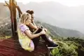 Auf unserer YOUNG LINE Rundreise durch Guatemala kommen wir am Atitlánsee hoch hinaus und werden mit beeindruckenden Ausblicken auf Vulkane und See belohnt.