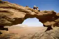 Auf Ihrer individuellen Rundreise durch Jordanien erleben Sie auch die beeindruckende Landschaft des Wadi Ram und übernachten in einem Wüstencamp.