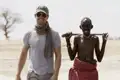Die einheimischen Ranger kennen das Gebiet wie ihre Westentasche. Auf Walking Safari mit ihnen erleben Sie die Nationalparks noch einmal aus einer ganz anderen Perspektive.