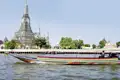 Knatternde Langschwanzboote gehören in der thailändischen Hauptstadt Bangkok auch heute noch zum Alltag.