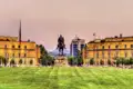 Zum Beginn Ihrer individuellen Rundreise durch Albanien lernen Sie Tirana kennen. Am Skanderbeg-Platz spüren Sie das Herz der albanischen Hauptstadt schlagen.
