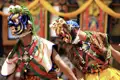 Auf Ihrer individuellen Rundreise nach Bhutan können Sie Maskentänzer während des Jambay-Lhanhang-Drup-Festes sehen.