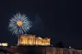 Der Blick auf die beleuchtete Akropolis gehört auch an Silvester zu den schönsten Panoramen der griechischen Hauptstadt