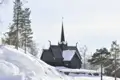 Auf Ihrer Reise besuchen wir das Freiluftmuseum Maihaugen in Lillehammer, wo wir unter anderem die Stabkirche Garmo sehen können.