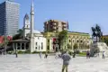 Albaniens Haupstadt Tirana mit dem Skanderbeg-Platz und den Wahrzeichen Uhrturm und Et'hem-Bey-Moschee erkunden wir auf unserer Rundreise.