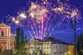 Bei der Silvesterreise  erleben Sie ein farbenfrohes Feuerwerk über der Altstadt von Ljubljana.