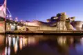 Bei Ihrer Reise durch Spanien besuchen wir auch das moderne Guggenheim-Museum.