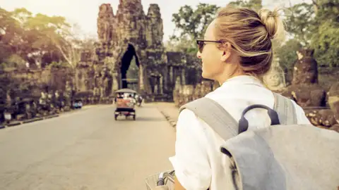 Spannende Entdeckungen in den Tempelanlagen von Angkor warten auf deiner Reise mit YOUNG LINE  in Kambodscha auf dich.