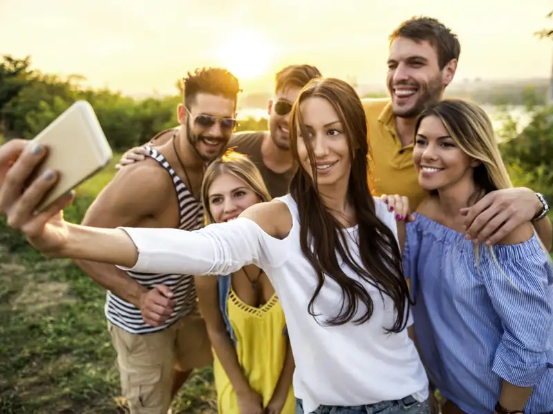Auf unserer Rundreise mit YOUNG LINE durch Madagaskar erleben wir die Natur-Highlights – auf der Insel der Lemuren, Chamäleons und Baobab-Bäume.