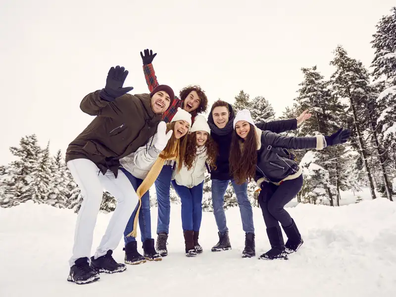 Diese Silvesterreise nach Island ist ein Wintermärchen für junge Traveller zwischen 20 und 35