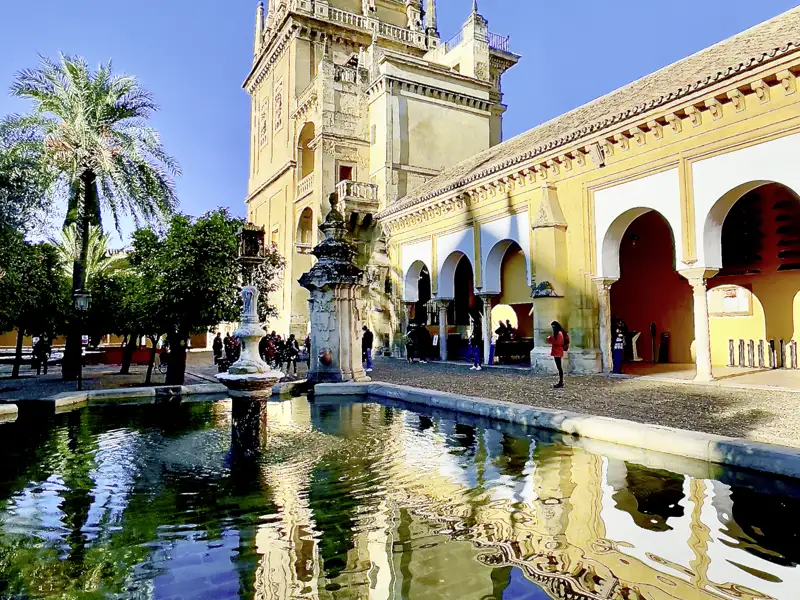 Auf Ihrer individuellen Rundreise durch Andalusien darf ein Besuch der Mezquita in Cordoba nicht fehlen.