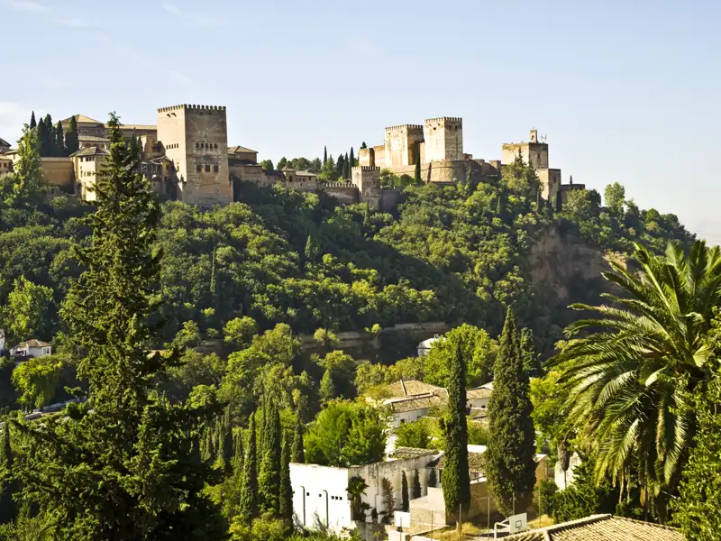 Auf Ihrer individuellen Rundreise durch Andalusien besuchen Sie die Alhambra (UNESCO-Weltkulturerbe) in Granada.