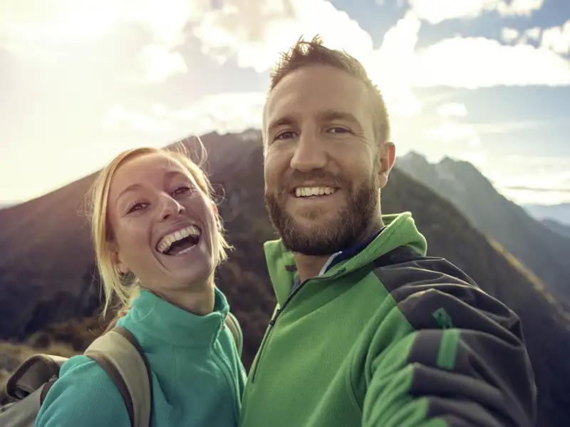 Entdecken Sie Island zu zweit oder mit Freunden im Mietwagen, das Land hat sehr viel zu bieten.