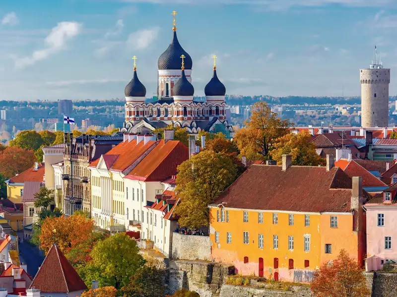 Zum Auftakt Ihrer individuellen Rundreise im Mietwagen durch das Baltikum erkunden Sie die Hauptstadt Tallinn mit dem Domberg, alten Hansehäusern und der eindrucksvollen Alexander-Newski-Kathedrale.