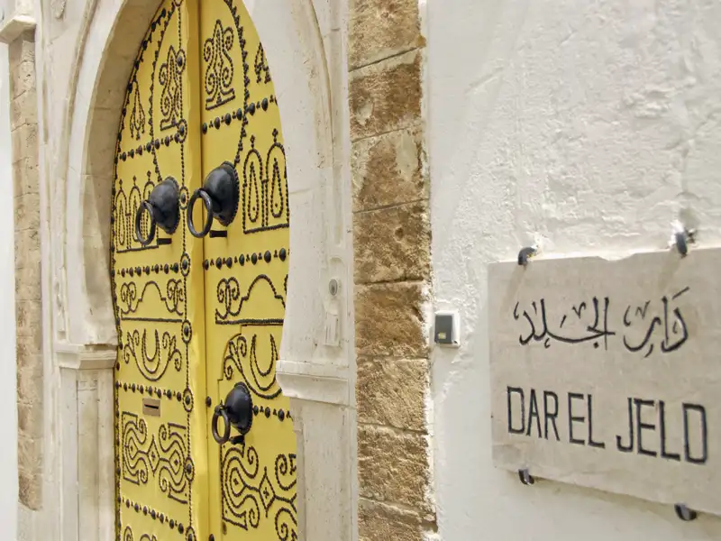 In Tunis unternehmen Sie mit Ihrem Scout einen Spaziergang durch die Medina.