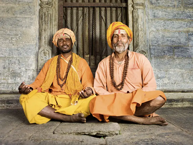 Auf Ihrer individuellen Rundreise durch Nepal begegnen Sie an den  hinduistischen Tempeln Sadhus - den asketisch lebenden "heiligen Männern".
