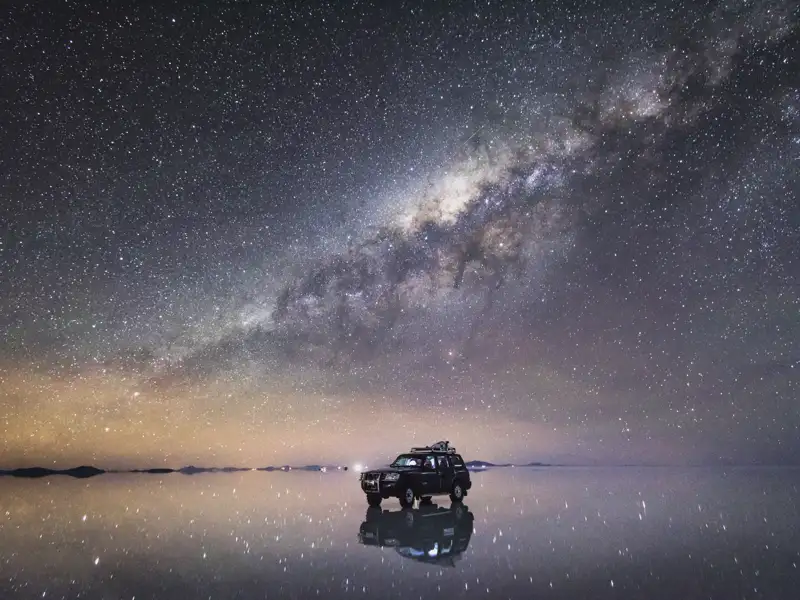Genießen Sie auf Ihrer individuellen Rundreise die besondere Atmosphäre auf dem Uyuni-Salzsee in Bolivien.