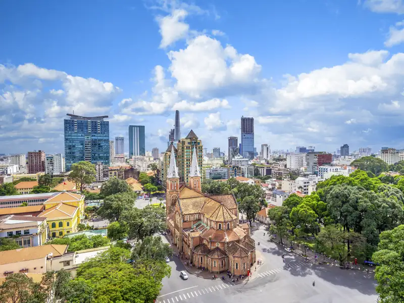 Bei Ihrer Vietnam-Reise besuchen SIe auch die Multikulti-Metropole Ho Chi Minh City, auch bekannt unter ihrem alten Namen Saigon.