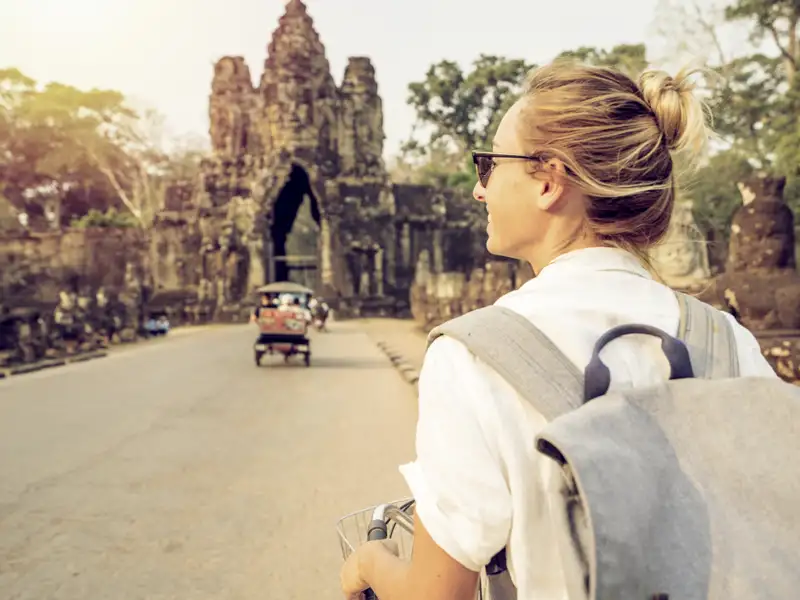 Spannende Entdeckungen in den Tempelanlagen von Angkor warten auf deiner Reise mit YOUNG LINE  in Kambodscha auf dich.