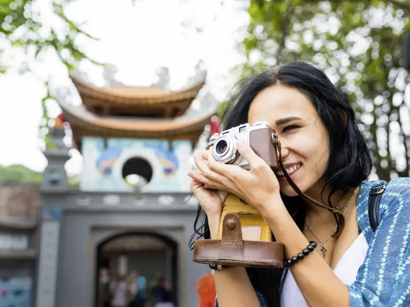 In Hanoi beginnt unsere YOUNG LINE Reise nach Vietnam ganz klassisch mit Tempel & Co.