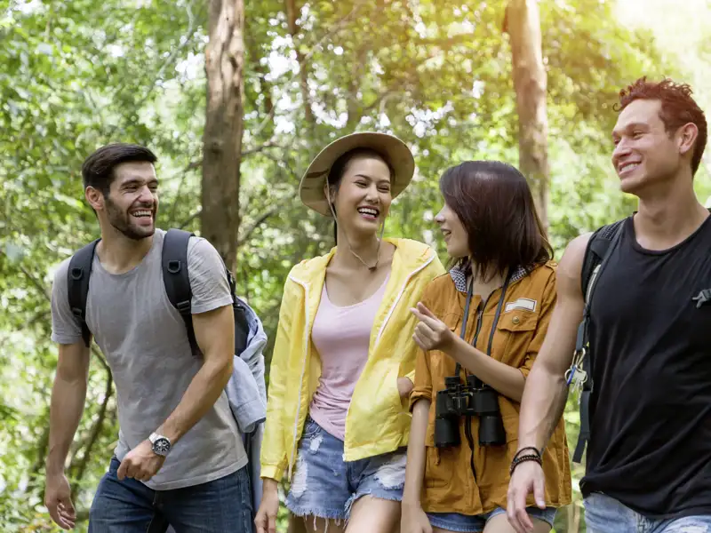 Unser Seidenstraßenabenteuer ist gespickt mit zahlreichen Wanderungen in der beeindruckenden Natur des Nurataugebirges in Usbekistan und auf dem Susamyr-Hochtal in Kirgistan.