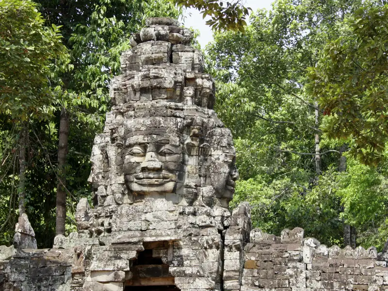 Auf Ihrer Marco Polo Entdeckerreise besuchen Sie auch den Tempel Angkor Thom. Ihr Guide erweckt die Tempelanlage mit seinen mystischen Geschichten zum Leben.