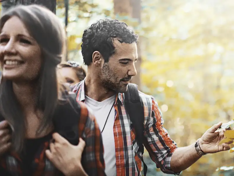 Beim Nature Walk unterm Dschungeldach stapfen wir im Gänsemarsch durch das Hochland von Bali.