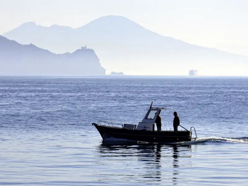 Auf dieser Entdeckerreise an den Golf von Sorrent sehen Sie den Vesus nicht nur von unten, sondern erklimmen ihn auch.