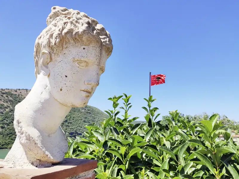 Auf unserer Rundreise in der Mini-Gruppe durch Albanien besuchen wir natürlich auch die antike Ausgrabungsstätte Butrint.