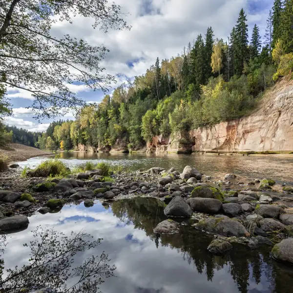Auf Ihrer individuellen Mietwagen-Rundreise durch das Baltikum erleben Sie auch Lettland und seine reizvolle Landschaft.