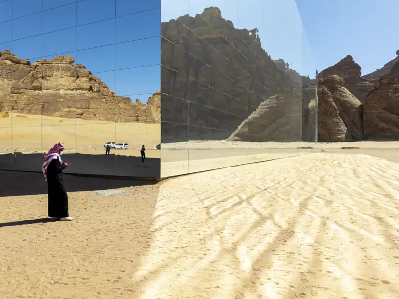 Das größte verspiegelte Gebäude der Welt ist die Maraya Concert Hall in Al-Ula, wo Sie auf Ihrer individuellen Rundreise nach Saudi-Arabien vorbeikommen.