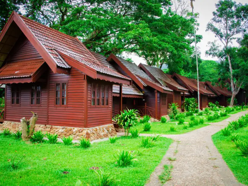 Wenn Sie auf Ihrer individuellen Rundreise durch Malaysia die Kartegorie Premium-Hotel gebucht haben, verbringen Sie zwei Nächte im Mutiara Taman Negara Resort im Taman Negara Nationalpark
