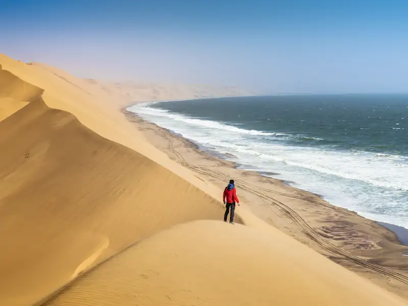 Auf der Rundreise durch Namibia lernen Sie die vielfältigen Landschaften Namibias näher kennen wie die Dünen der Namib-Wüste
