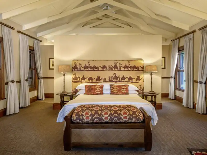 Wenn Sie diese Reise durch Sambia in der Hotelkategorie Premium buchen, übernachten Sie im Lower-Zambezi-Nationalpark im Baines River Camp.