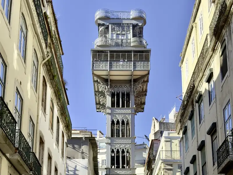 Auf Ihrer Städtereise mit Marco Polo nach Lissabon kommen Sie beim Stadbummel auch am Elevador de Santa Justa vorbei.