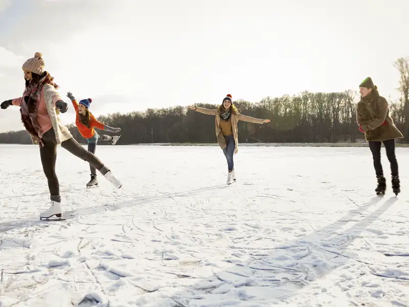 Auf unserer Rundreise im Winter entlang der Ostküste Kanadas, genießen wir viel Zeit voller Natur und Action im Freien.