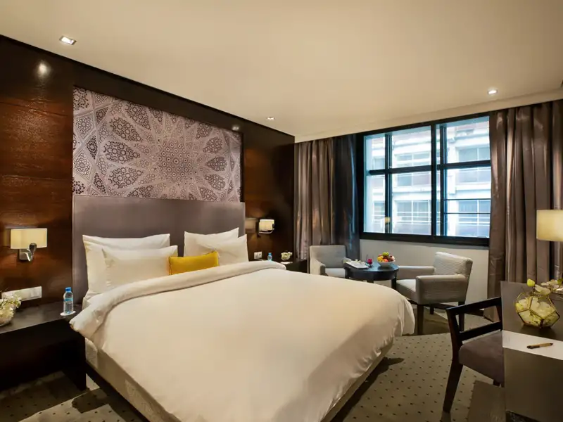 Auf Ihrer Rundreise durch Marokko wohnen Sie in bequemen Mittelklassehotels, wie zum Beipsiel im Hotel Odyssee in Casablanca.