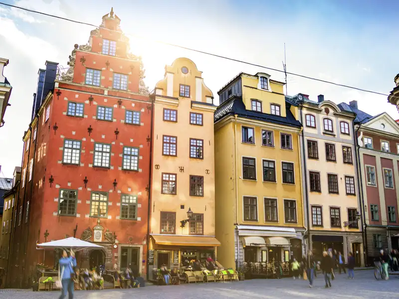 Auf unserer Reise machen wir Station in Gamla Stan, der bezaubernd schönen Altstadt von Stockholm.