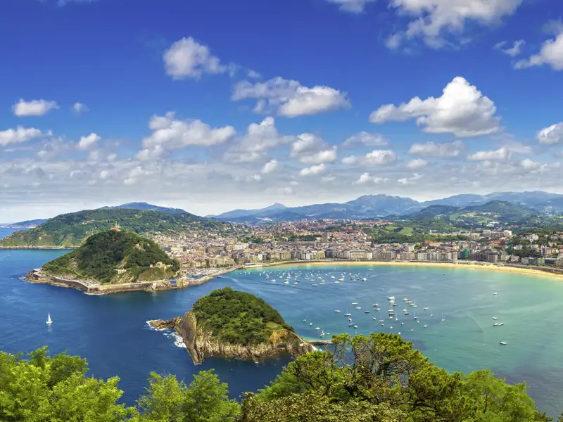 Auf Ihrer Rundreise durch das Baskenland übernachten Sie unter anderem in der Gourmethauptstadt San Sebastián.