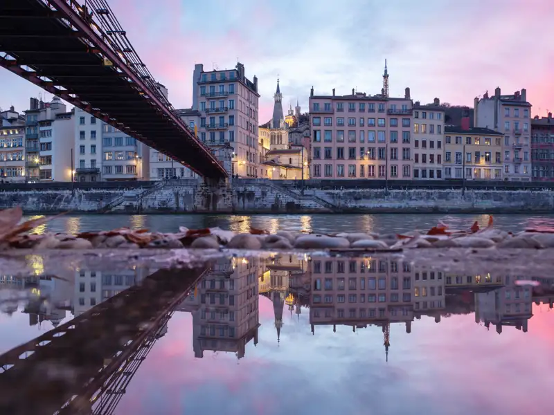 Gemeinsam entdecken wir auf dieser YOUNG LINE TRAVEL Silvesterreise die historischen Gassen von Lyon