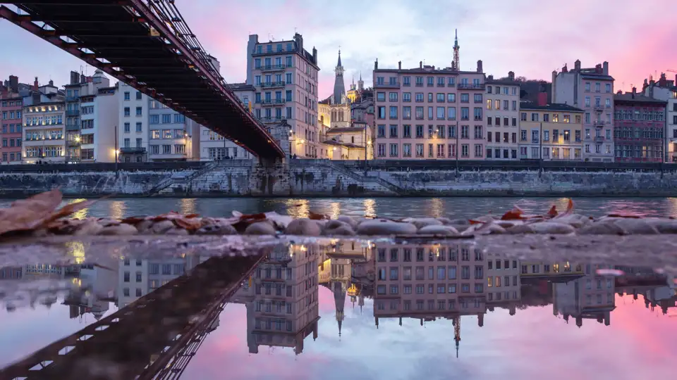 Gemeinsam entdecken wir auf dieser YOUNG LINE TRAVEL Silvesterreise die historischen Gassen von Lyon